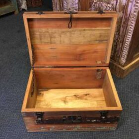 kh8 M 4441 indian furniture trunk storage medium open