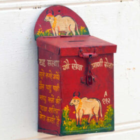 kh19 RS2020 019 indian accessory donation tin box red money box cow side