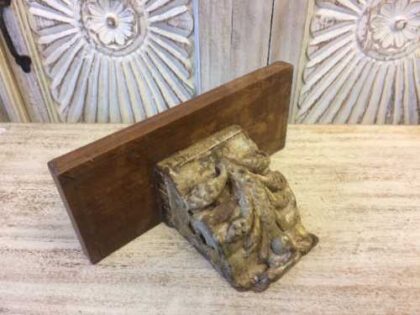kh19 RS2020 082 indian furniture wall shelf carved corbel A