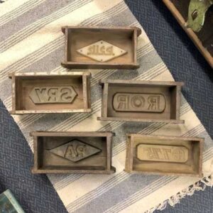 k73 2474 indian accessorory brick mould vintage single group