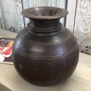 k76 1426 indian accessory pots wooden various left