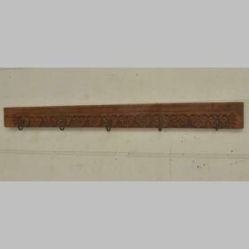 kh23 203 b indian carved plinth with hooks factory