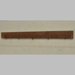 kh23 203 b indian carved plinth with hooks factory