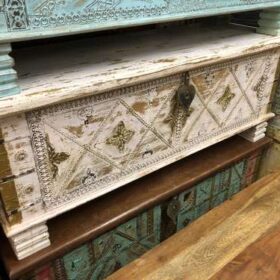 KH23 KH 215 indian furniture shabby pale sultans trunk left