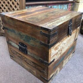 k78 2615 indian furniture reclaimed trunk with metal square cube left