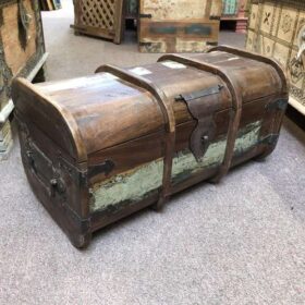 k78 2887 a indian furniture small seamans trunk rounded left