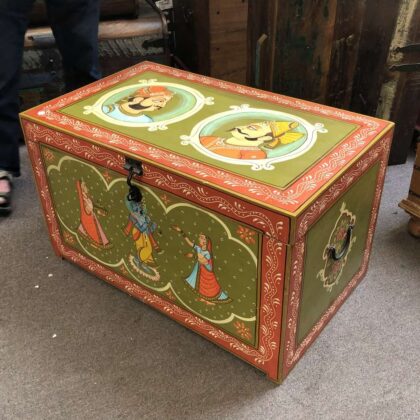 k79 2371 indian furniture beautiful painted trunk green red figures main