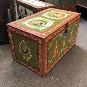 k79 2371 indian furniture beautiful painted trunk green red figures left