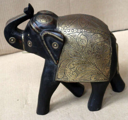 k79 2562 indian accessory elephant with metalwork back large