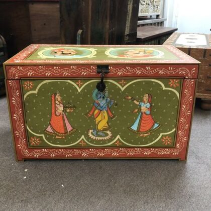 k79 2371 indian furniture beautiful painted trunk green red figures front