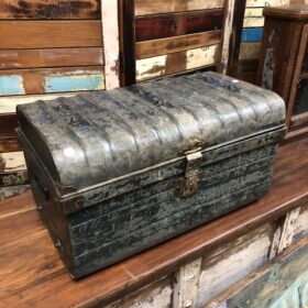 kh24 122 a indian furniture deep metal trunk left