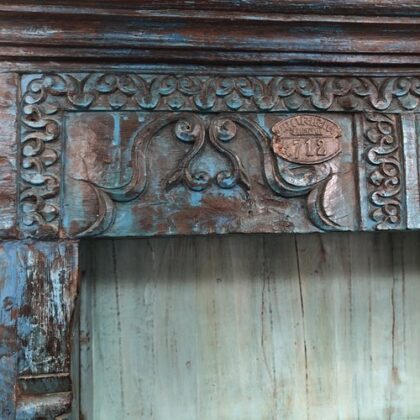 kh24 153 indian furniture carved blue bookcase details