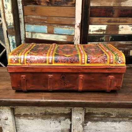 kh24 168 indian furniture hand painted metal trunk back