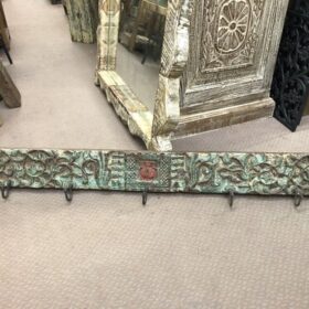 k80 7968 a indian accessory gift carved panels with hooks front