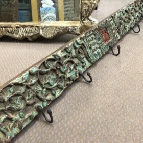 k80 7968 a indian accessory gift carved panels with hooks left