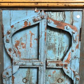 kh25 117 indian furniture old blue door cabinet close