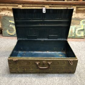 kh25 121 kh25 121 b indian furniture metal trunk green brown mainb indian furniture metal trunk green brown main open