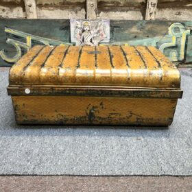 kh25 121 c indian furniture metal trunk large gold back