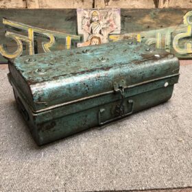 kh25 121 e indian furniture metal trunk turquoise main