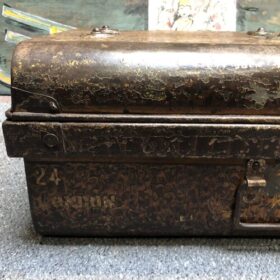 kh25 121 h indian furniture metal trunk yellow brown close