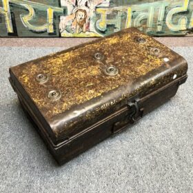 kh25 121 h indian furniture metal trunk yellow brown top