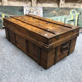 kh25 42 a indian furniture vintage orange trunk back