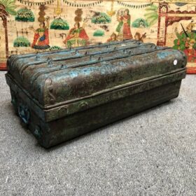 kh25 66 indian furniture vintage blue trunk back