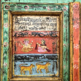 kh26 11 indian furniture amazing hand painted door details