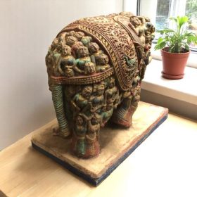 k82 7052 b indian accessory gift ornate elephant statues behind