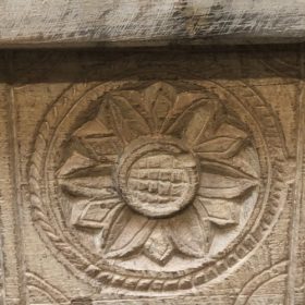 k82 7107 indian furniture eye catching console detail