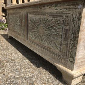 k82 7116 indian furniture sunburst front trunk close right