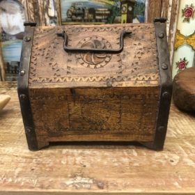 k82 7837 indian accessory gift little hut shaped box back