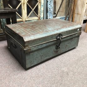 k82 7161 b indian furniture vintage 'steamer' trunks main