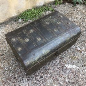 k82 7161 c indian furniture vintage 'steamer' trunks top