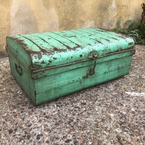 k82 7161 d indian furniture vintage 'steamer' trunks main