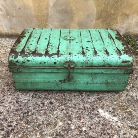 k82 7161 d indian furniture vintage 'steamer' trunks front