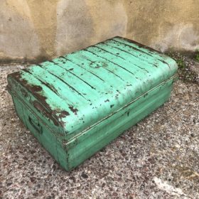 k82 7161 d indian furniture vintage 'steamer' trunks back