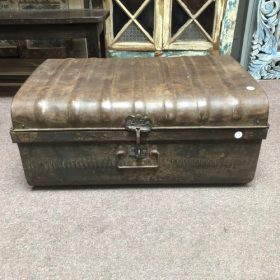 k82 7161 g indian furniture vintage 'steamer' trunks front