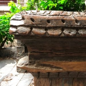 k82 7198 h b indian furniture unique 'half pillar' stand carvings
