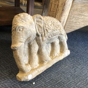 kh28 182 indian accessory gift carved stone elephant front