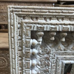 kh28 197 indian furniture whitewashed spindle mirror carved