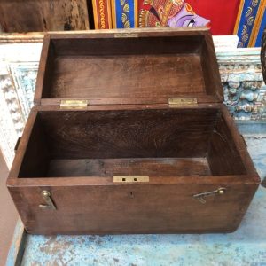 kh28 31 a indian accessory gift small old teak vintage box open