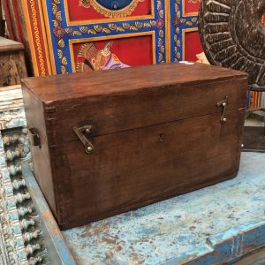 kh28 31 a indian accessory gift small old teak vintage box main