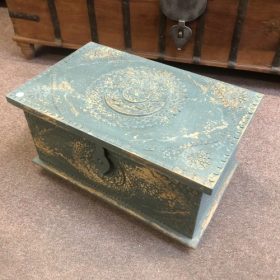 kh28 m 11618 indian furniture heather blue storage trunk top