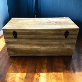 kh28 m 22807 indian furniture ribbed mango trunk box