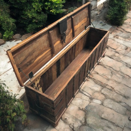 k83 7106 indian furniture large clasped trunk storage