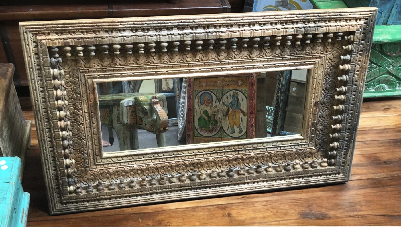 Transform your space with our stunning carved mirrors, available in three captivating colours: natural, white, and aqua blue.