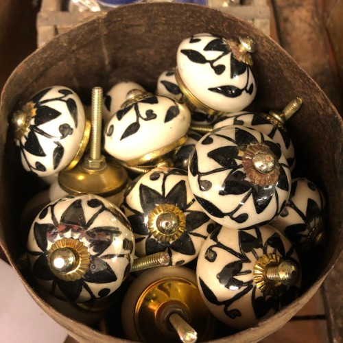 k82 4897 b indian accessory gift knobs black floral drawer